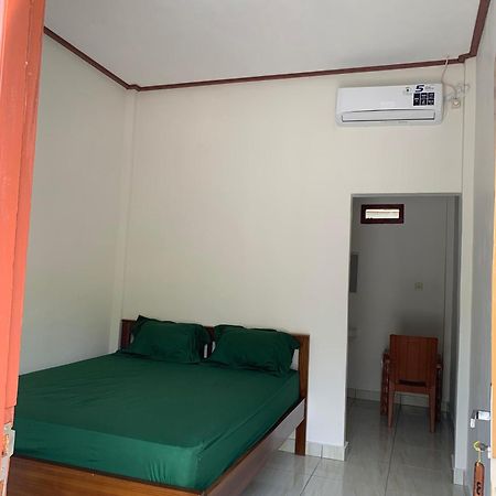 Bertus Guesthouse ラブハン・バジョ エクステリア 写真